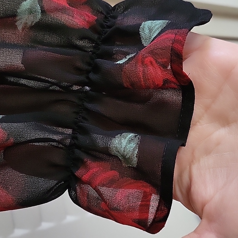 Sheer top - Picture 5 of 7